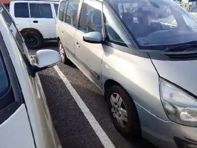 Verschrottungsfahrzeug RENAULT ESPACE IV (JK0) Authentique des Jahres 2002 angetrieben F9Q820