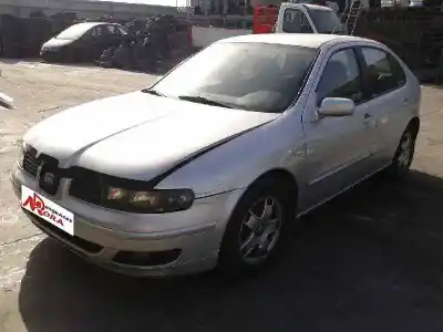 Vehículo de desguace SEAT LEON (1M1) 1.6 16V del año 2001 con motor AZD