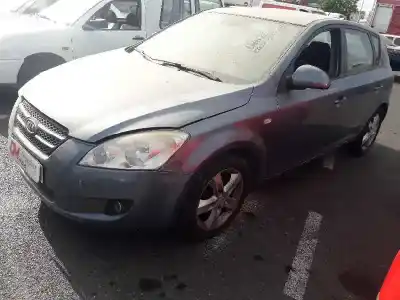 Veículo de Sucata kia cee´d sporty wagon active do ano 2007 alimentado d4fb