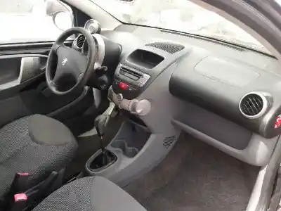 Veículo de Sucata peugeot 107 1.4 hdi cat (8ht / dv4td) do ano 2006 alimentado 8ht