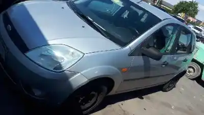 Sloopvoertuig ford fiesta (cbk) ambiente van het jaar 2003 aangedreven fxjb