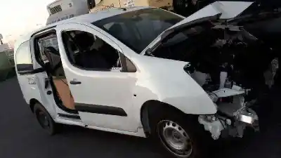 Veicolo di demolizione CITROEN BERLINGO 1.6 HDi 75 SX Familiar dell'anno 2018 alimentato BH02