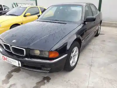 Veículo de Sucata bmw serie 7 (e38) 725tds do ano 2001 alimentado 256t1d