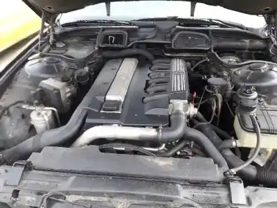 Veículo de Sucata bmw serie 7 (e38) 725tds do ano 2001 alimentado 256t1d