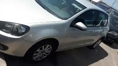 Veículo de Sucata volkswagen golf vi (5k1) 1.6 tdi dpf do ano 2009 alimentado cay