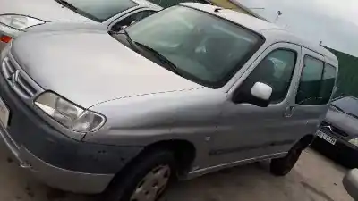 Veículo de Sucata citroen berlingo 1.9 d x familiar do ano 2000 alimentado wjz