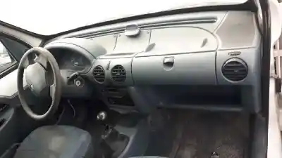 Здавання транспортного засобу renault kangoo (f/kc0) alize року 2000 потужний f8q Здавання транспортного засобу renault kangoo (f/kc0) alize року 2000 потужний f8q