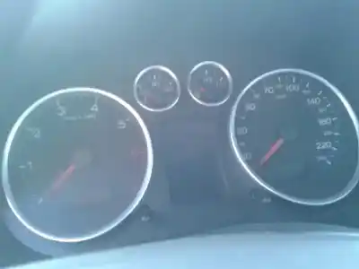 Véhicule à la ferraille audi a2 (8z) 1.4 16v de l'année 2003 alimenté aua