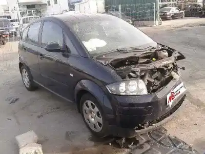 Veículo de Sucata AUDI A2 (8Z) 1.4 16V do ano 2003 alimentado AUA