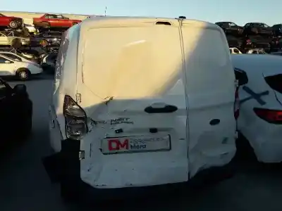 Vehículo de desguace ford transit courier ambiente del año 2015 con motor ugcb