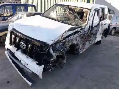 Vehicul casat TOYOTA LAND CRUISER (J15) NX al anului 2017 alimentat 1GD