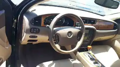 Sloopvoertuig jaguar s-type 2.7 v6 diesel classic van het jaar 2006 aangedreven d/7g