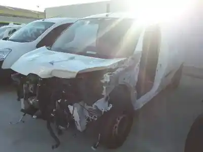 Vehicul casat renault kangoo dynamique al anului 2017 alimentat 