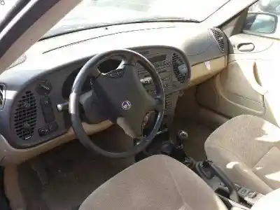 Veículo de Sucata saab 9-3 berlina 2.2 16v tid cat do ano 2001 alimentado d223l