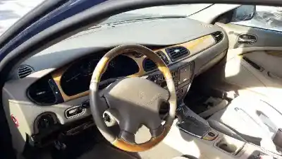 Veicolo di demolizione jaguar s-type 3.0 v6 24v cat dell'anno 1999 alimentato g/fc