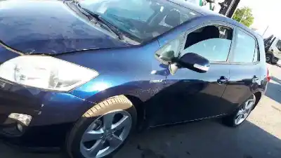 Sloopvoertuig toyota auris hybrid active van het jaar 2010 aangedreven g-2zr