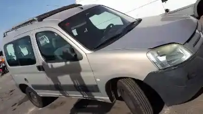 Vehicul casat CITROEN BERLINGO 1.9 D X Familiar al anului 2004 alimentat WJY