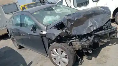 Здавання транспортного засобу SEAT LEON ST (5F8) Reference Advanced року 2017 потужний DDY