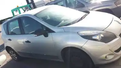 Veículo de Sucata RENAULT SCÉNIC III (JZ0/1_) 1.5 DCI do ano 2010 alimentado 