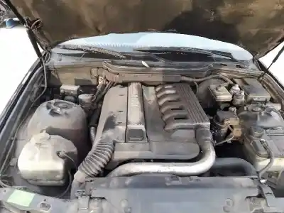 Veicolo di demolizione bmw serie 3 berlina (e36) 325td dell'anno 1995 alimentato d/256t1