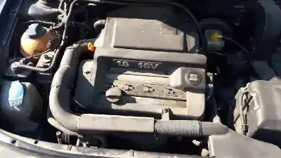 Veículo de Sucata seat toledo (1m2) signo do ano 2001 alimentado aus