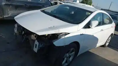 Scrapping Vehicle hyundai i40 premium of the year 2013 powered d4fd