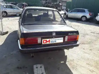 Sloopvoertuig bmw serie 3 berlina (e30) 320i van het jaar 1983 aangedreven 20 6e b