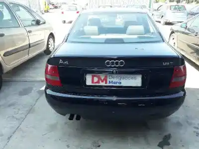 Veicolo di demolizione audi a4 berlina (b5) 1.8 t dell'anno 1998 alimentato aeb