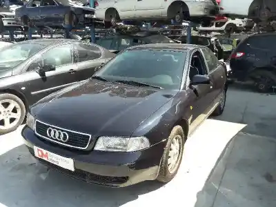 Veicolo di demolizione audi a4 berlina (b5) 1.8 t dell'anno 1998 alimentato aeb