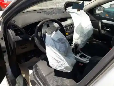 Scrapping Vehicle renault laguna iii celsium of the year 2007 powered m9r g7