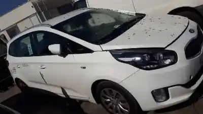 Veicolo di demolizione KIA CARENS ( ) Concept dell'anno 2015 alimentato D4FD