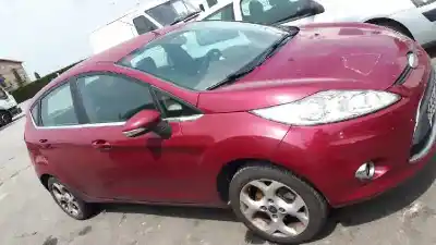 Véhicule à la ferraille FORD FIESTA (CB1) Titanium de l'année 2010 alimenté TZJA