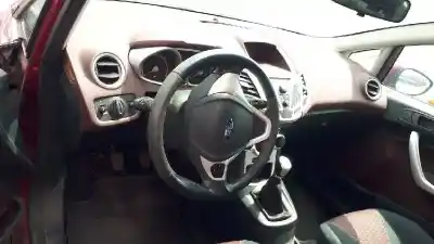 Véhicule à la ferraille ford fiesta (cb1) titanium de l'année 2010 alimenté tzja