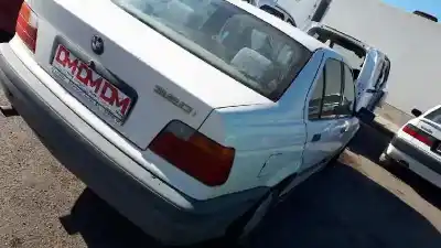 Veicolo di demolizione bmw serie 3 berlina (e36) 2.0 320i dell'anno 1992 alimentato g-206s2