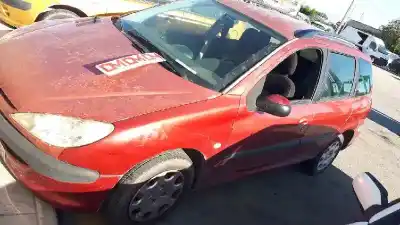 Veículo de Sucata peugeot 206 sw quiksilver do ano 2004 alimentado rhy
