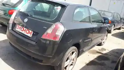 Veicolo di demolizione fiat stilo (192) 1.9 jtd / 1.9 jtd 115 active dell'anno 2004 alimentato 192a1000