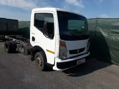 Veículo de Sucata RENAULT MAXITY 2.5 Diesel do ano 2008 alimentado 