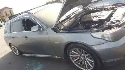 Veículo de Sucata BMW SERIE 5 TOURING (E61) 525d do ano 2004 alimentado 