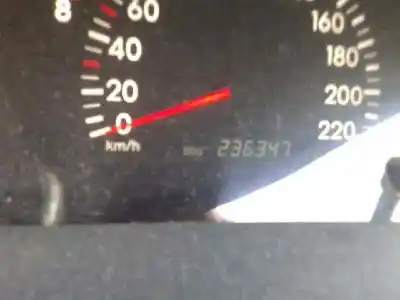 Veículo de Sucata toyota corolla (_e12_) 1.6 vvt-i (zze121_) do ano 2002 alimentado 3zz-fe