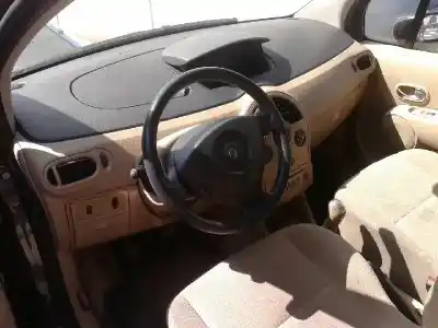 Veículo de Sucata renault modus 1.5 dci diesel do ano 2005 alimentado k9k j7