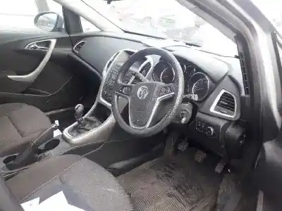 Vehicul casat opel astra j lim. cosmo al anului 2016 alimentat a16xer