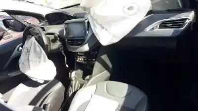 Scrapping Vehicle peugeot 208 style of the year 2017 powered hm01