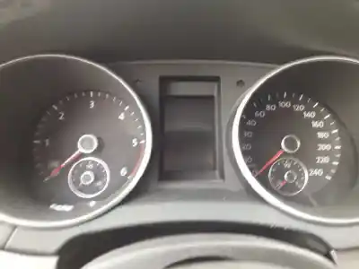 Veículo de Sucata volkswagen golf vi (5k1) advance bluemotion do ano 2011 alimentado cay