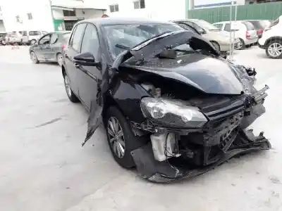 Veículo de Sucata volkswagen golf vi (5k1) advance bluemotion do ano 2011 alimentado cay