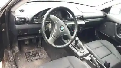 Vehicul casat bmw serie 3 compacto (e36) 316i al anului 1998 alimentat g-164e2