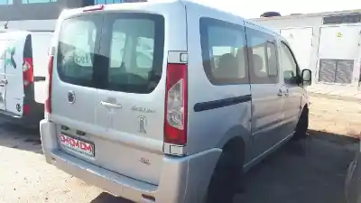 Veículo de Sucata fiat scudo combi (272) panorama family l1h1 120 multijet (5 pl.) do ano 2009 alimentado rhk