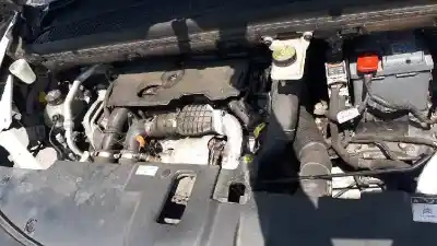 Veículo de Sucata citroen c4 picasso attraction do ano 2015 alimentado 9h05