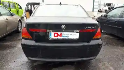 Veículo de Sucata BMW SERIE 7 (E65/E66) 730d do ano 2004 alimentado 30-6D-2
