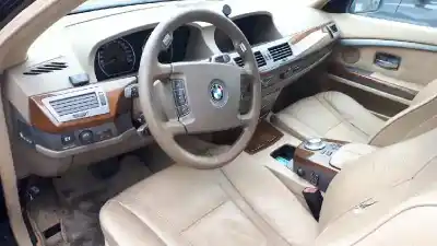 Sloopvoertuig bmw serie 7 (e65/e66) 730d van het jaar 2004 aangedreven 30-6d-2