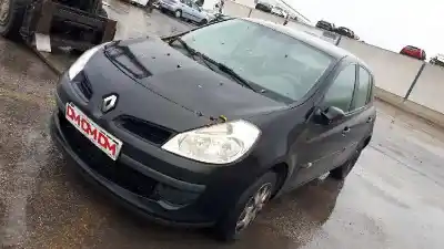 Здавання транспортного засобу renault clio iii exception року 2007 потужний d4f740